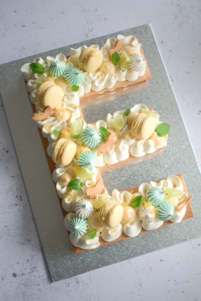 Photo d'un Number / Letter Cake