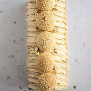 Bûche roulée façon Paris Brest - 8 parts 55€